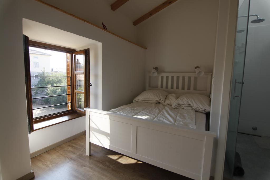 Holiday Home Kuca na Moru Kornić Dış mekan fotoğraf